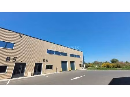 location local d’activités carquefou 44470 322m²