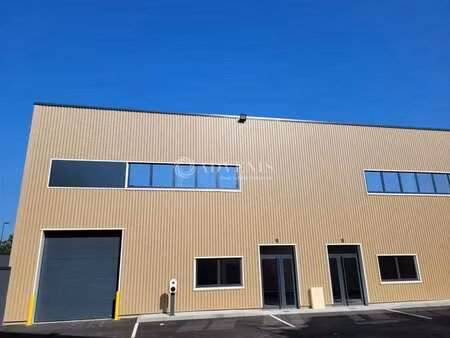 location local d’activités carquefou 44470 605m²