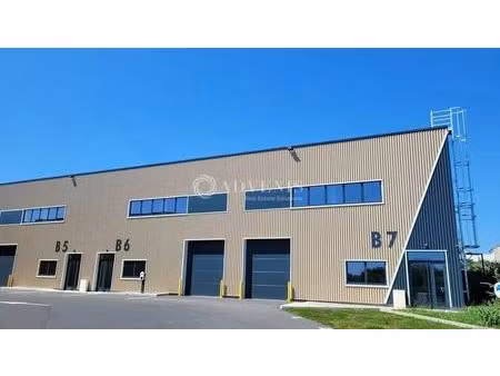 location local d'activités 260 m² à 8 550 m²