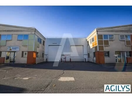 location local d’activités chilly mazarin 91380 379m²