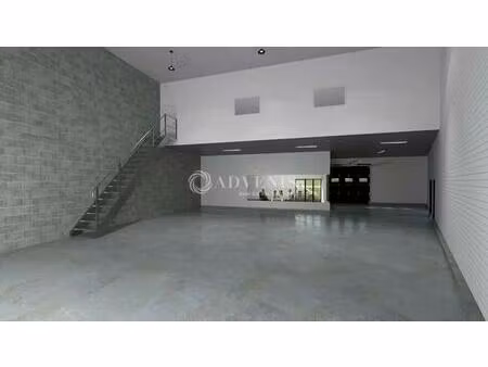 location local d’activités coueron 44220 255m²