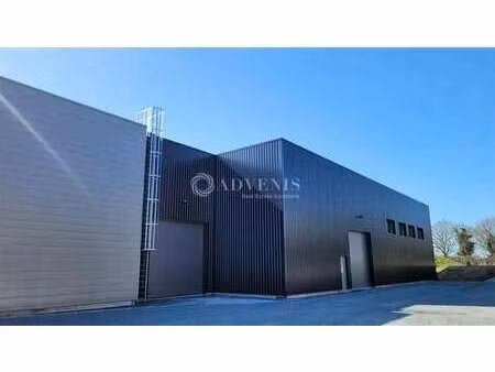 location local d’activités coueron 44220 930m²