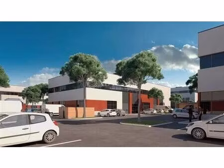 location local d'activités 69 m² à 5 329 m²