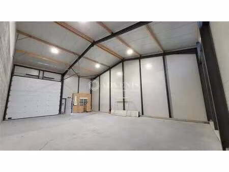 location local d’activités mouzillon 44330 140m²