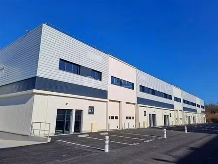 location local d’activités saint aignan grandlieu 44860 258m²