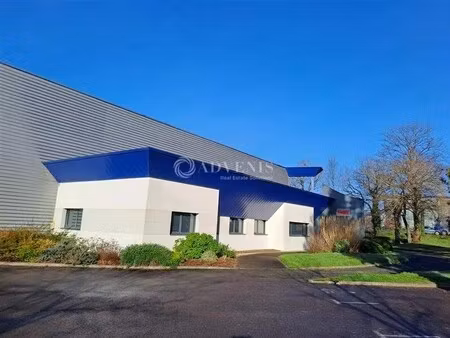 location local d’activités sainte luce sur loire 44980 1500m²