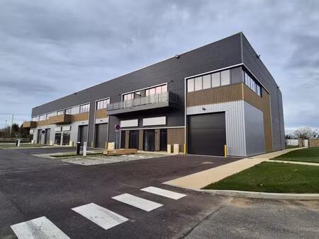 location entrepôt 395 m² à 1 986 m²