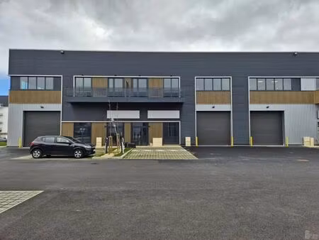 location entrepôt chalifert 77144 375m²
