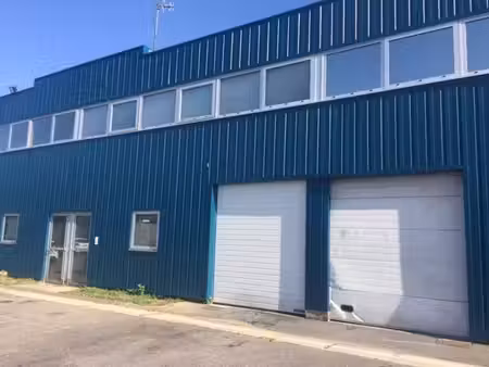 location local d'activités 279 m² à 837 m²