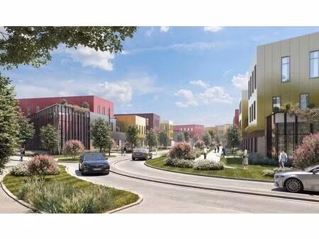 location entrepôt 784 m² à 2 270 m²