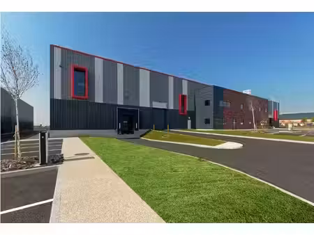 location local d’activités le thillay 95500 1307m² à 3925m²