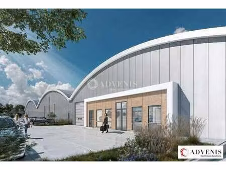 location entrepôt lesquin 59810 2653m² à 8609m²