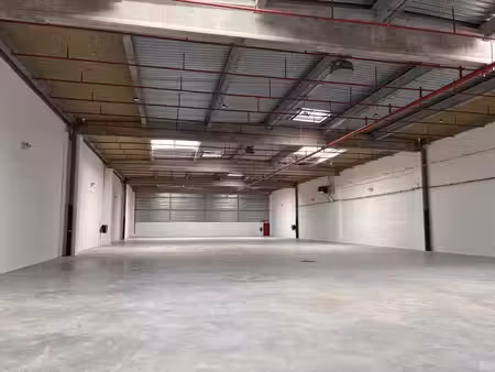 location local d’activités saint-denis 93200 1571m² à 4764m²