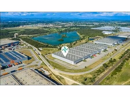 location entrepôt 30 329 m²