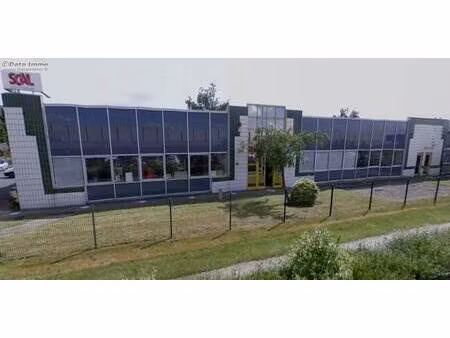 location entrepôt 320 m² à 970 m²