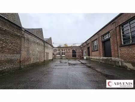 location entrepôt 200 m² à 1 690 m²