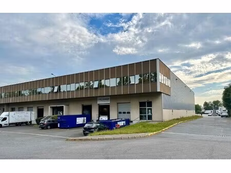 location entrepôt wissous 91320 1351m²