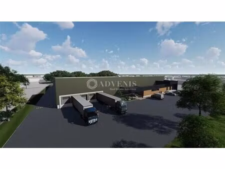 location local d'activités 4 000 m²