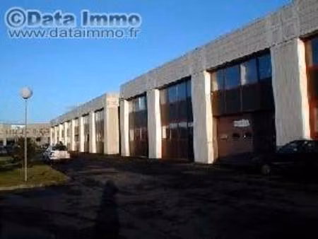 location entrepôt 105 m² à 1 120 m²