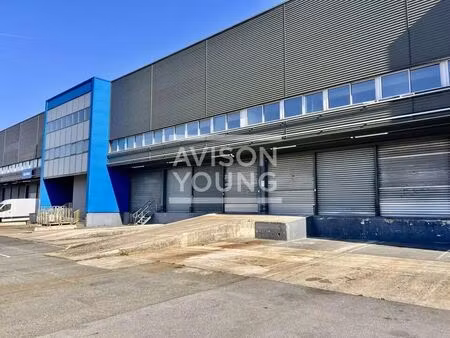 location local d'activités 3 482 m²