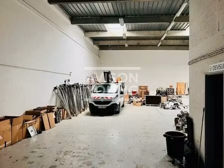 location local d’activités villepinte 93420 300m²