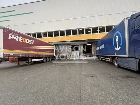 location local d'activités 4 092 m²