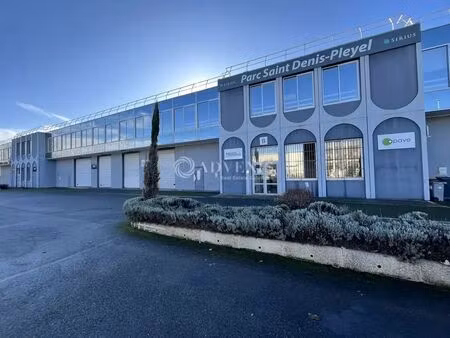 location entrepôt saint denis 93200 1085m²