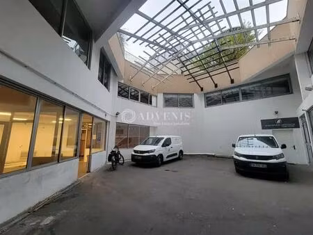 location local d’activités courbevoie 92400 390m²