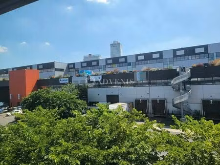 location local d'activités 505 m² à 1 010 m²