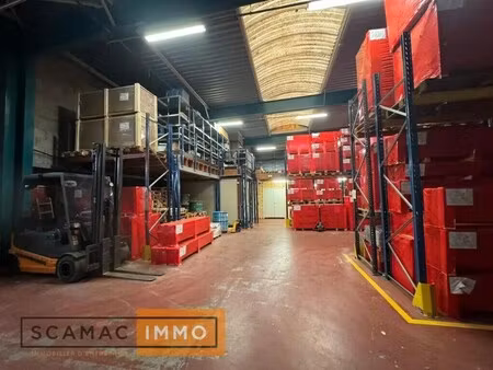 location entrepôt 1 220 m²