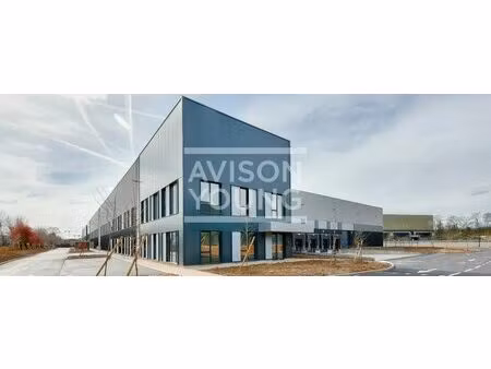 location local d’activités la courneuve 93120 3551m²