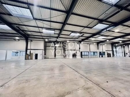 location local d’activités la courneuve 93120 531m²
