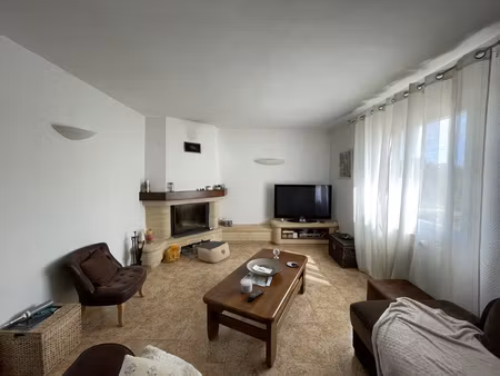 maison avec garage et dépendance 400m²