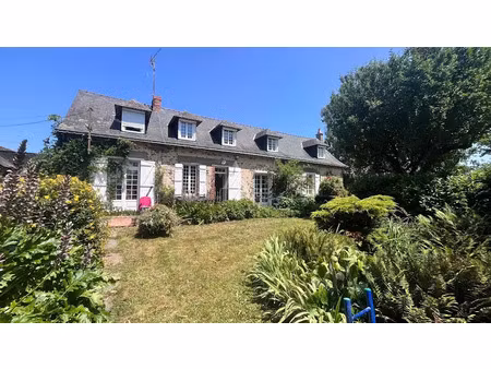 vente maison 8 pièces 218 m² à combrée (49520)  265 500 €