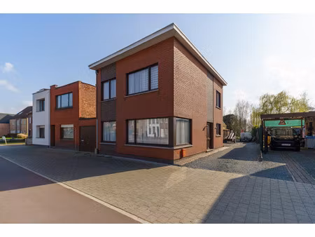 huis te koop in berlaar met 2 slaapkamers