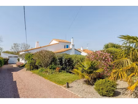 vente maison 6 pièces 111 m² à les clouzeaux (85430)  269 000 €