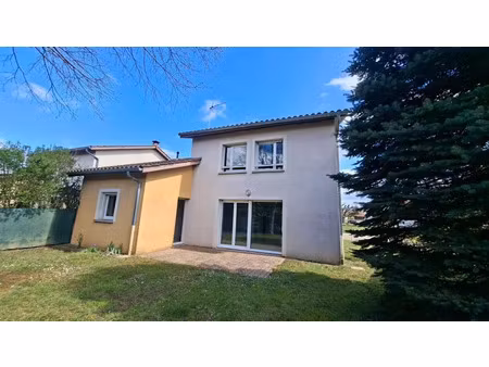 vente maison 5 pièces 106 m² à bourg-en-bresse (01000)  280 000 €