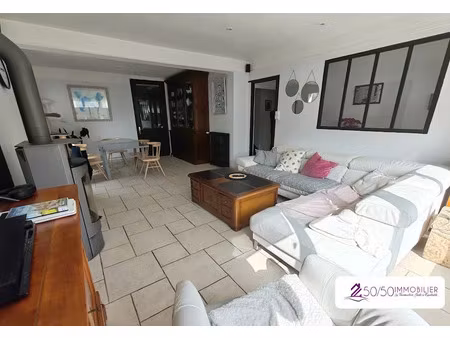 vente maison 8 pièces 185 m² à cléder (29233)  297 000 €