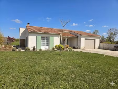 vente maison 4 pièces 110 m² à loire-les-marais (17870)  300 000 €