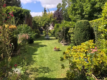 maison en briques avec jardin exposé plein sud. 4 pièces secteur abbeville