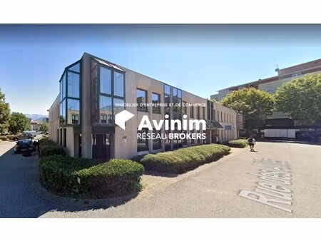 vente bureaux 79 m²