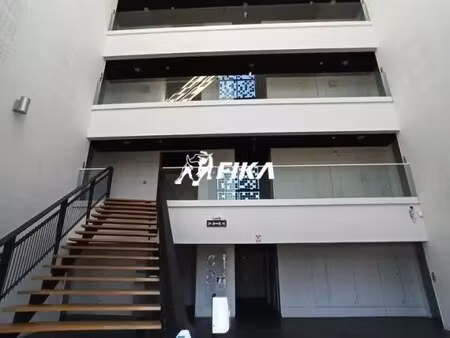 location bureaux 148 m² à 3 629 m²