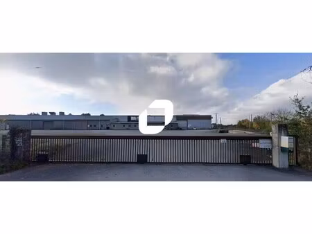 vente local d'activités 4 504 m²