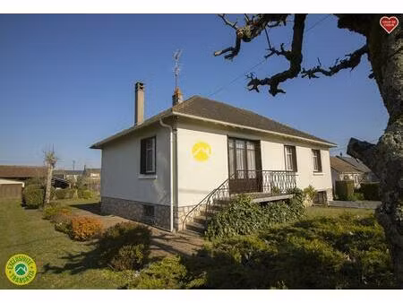 pavillon avec grand terrain