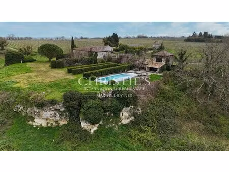 proche bordeaux et saint-émilion  maison de caractère en pierres et vue panoramique sur...