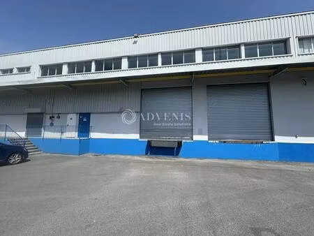 location entrepôt 1 358 m²