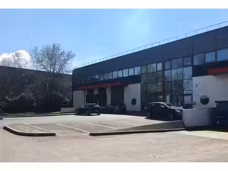 location entrepôt 1998m²
