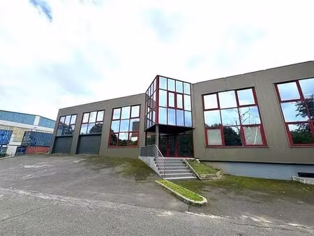location local d’activités creteil 94000 808m² à 2258m²