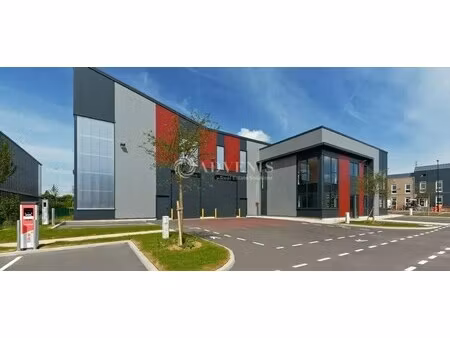 location local d'activités 1 826 m²