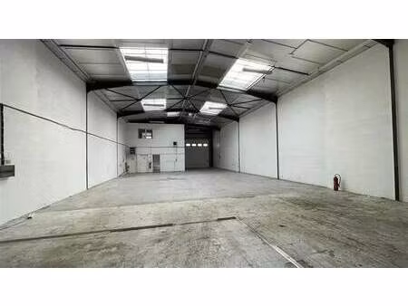 location local d’activités pontault combault 77340 250m² à 389m²